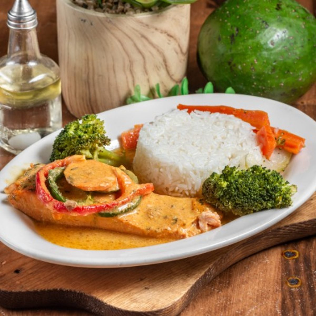 Salmon en Salsa De Coco / Salmon in Coconut Sauce