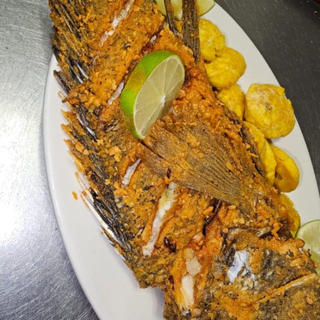 Pescado Frito / Fried Fish.