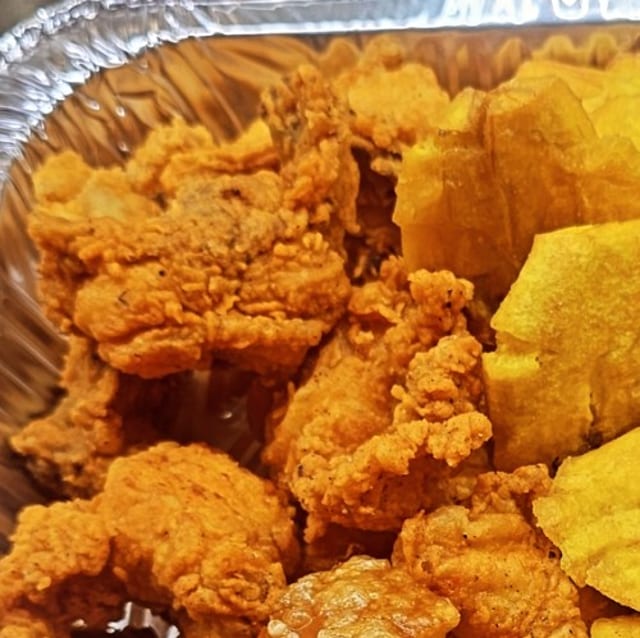 Chicharron De Pollo / Chicken Crackling.