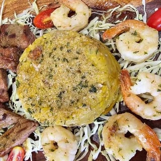 Mofongo Mar Y Tierra / Mofongo Land & Sea